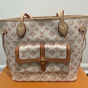 Louis Vuitton Neverfull MM Beige Clair
